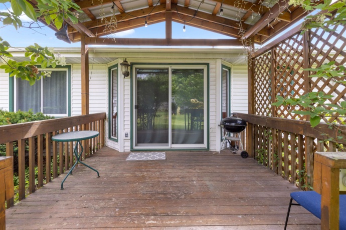 706 Pin Oak, ROCKTON, Illinois 61072, 3 Bedrooms Bedrooms, ,2 BathroomsBathrooms,House,For Sale,Pin Oak,202504501