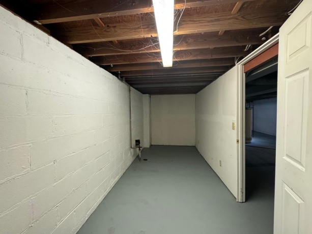 1515 23rd Street, ROCKFORD, Illinois 61108, 3 Bedrooms Bedrooms, ,1 BathroomBathrooms,House,For Sale,23rd Street,202504506