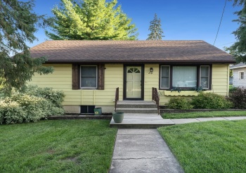 210 state, CHERRY VALLEY, Illinois 61016, 2 Bedrooms Bedrooms, ,1 BathroomBathrooms,House,For Sale,state,202504435