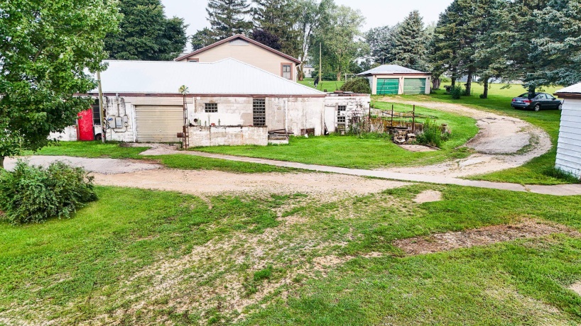 7916 Pines, POLO, Illinois 61064, 2 Bedrooms Bedrooms, ,1 BathroomBathrooms,House,For Sale,Pines,202504547