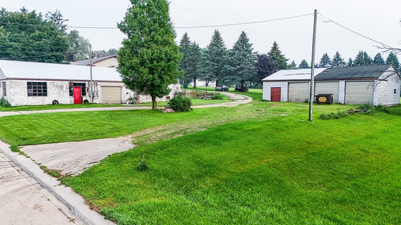 7916 Pines, POLO, Illinois 61064, 2 Bedrooms Bedrooms, ,1 BathroomBathrooms,House,For Sale,Pines,202504547