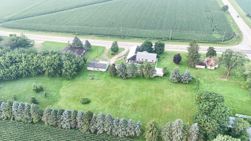 7916 Pines, POLO, Illinois 61064, 2 Bedrooms Bedrooms, ,1 BathroomBathrooms,House,For Sale,Pines,202504547