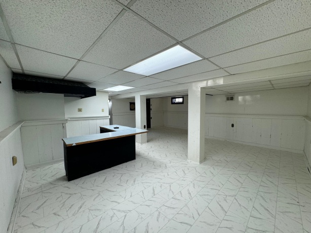 2231 9th Avenue, ROCKFORD, Illinois 61104, 3 Bedrooms Bedrooms, ,1 BathroomBathrooms,House,For Sale,9th Avenue,202504548