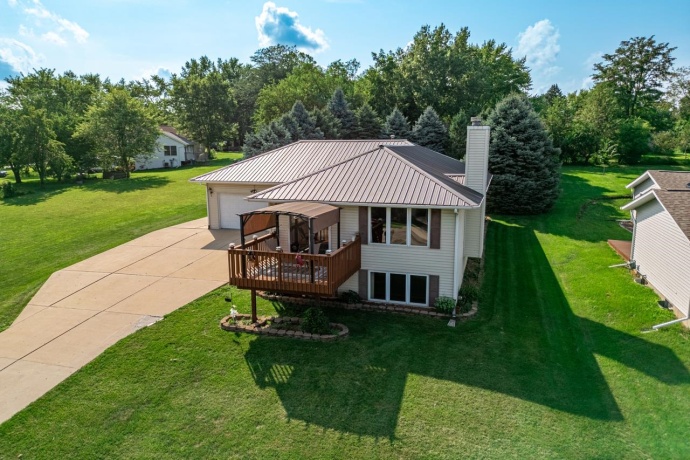 1726 Baintree, LAKE SUMMERSET, Illinois 61019, 3 Bedrooms Bedrooms, ,3 BathroomsBathrooms,House,For Sale,Baintree,202504549