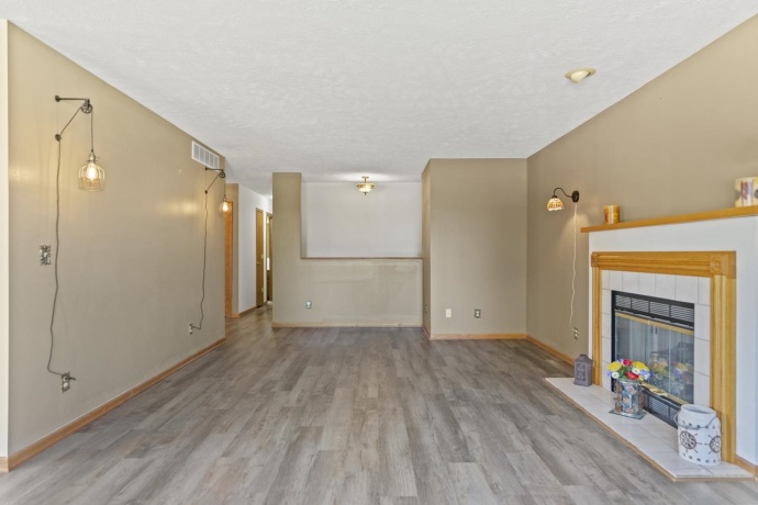 1726 Baintree, LAKE SUMMERSET, Illinois 61019, 3 Bedrooms Bedrooms, ,3 BathroomsBathrooms,House,For Sale,Baintree,202504549