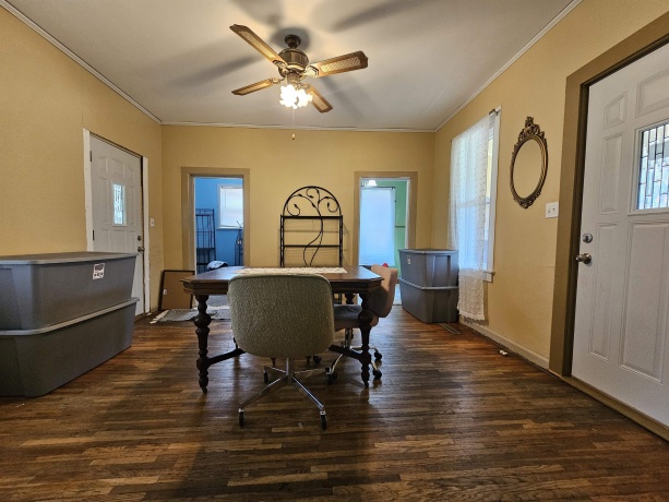 302 Park, MORRISON, Illinois 61270, 3 Bedrooms Bedrooms, ,1 BathroomBathrooms,House,For Sale,Park,202504553