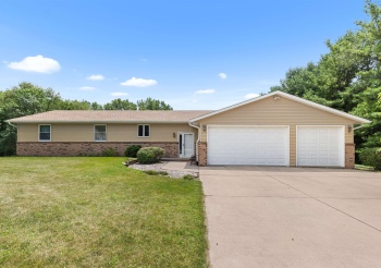 3993 Courtland, ROCKFORD, Illinois 61109, 5 Bedrooms Bedrooms, ,3 BathroomsBathrooms,House,For Sale,Courtland,202504579