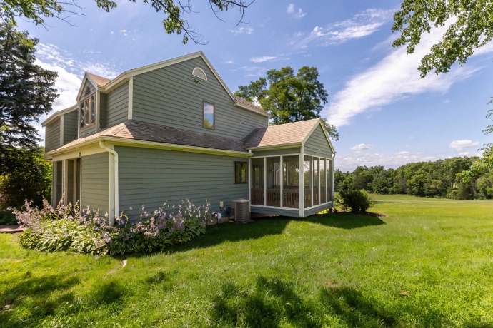 23 Gleneagle, GALENA, Illinois 61036, 3 Bedrooms Bedrooms, ,3 BathroomsBathrooms,House,For Sale,Gleneagle,202504601