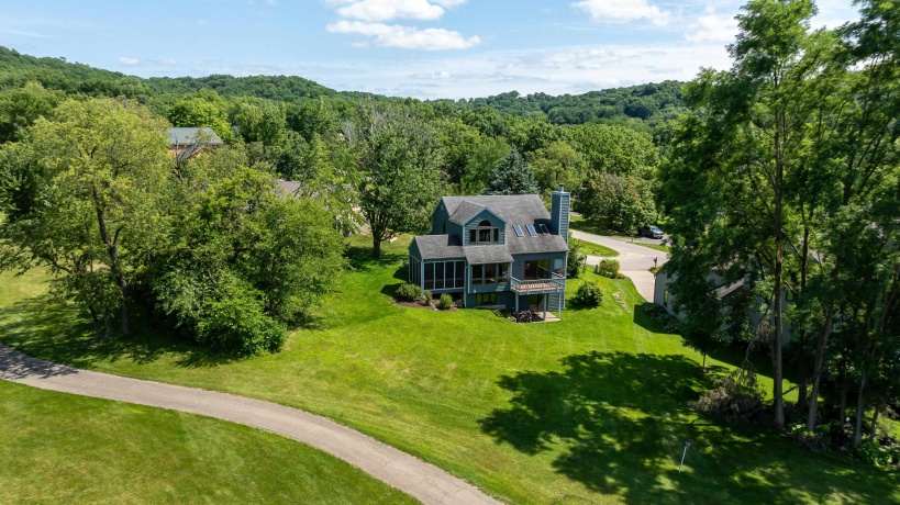 23 Gleneagle, GALENA, Illinois 61036, 3 Bedrooms Bedrooms, ,3 BathroomsBathrooms,House,For Sale,Gleneagle,202504601