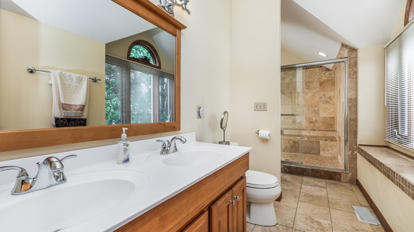 23 Gleneagle, GALENA, Illinois 61036, 3 Bedrooms Bedrooms, ,3 BathroomsBathrooms,House,For Sale,Gleneagle,202504601