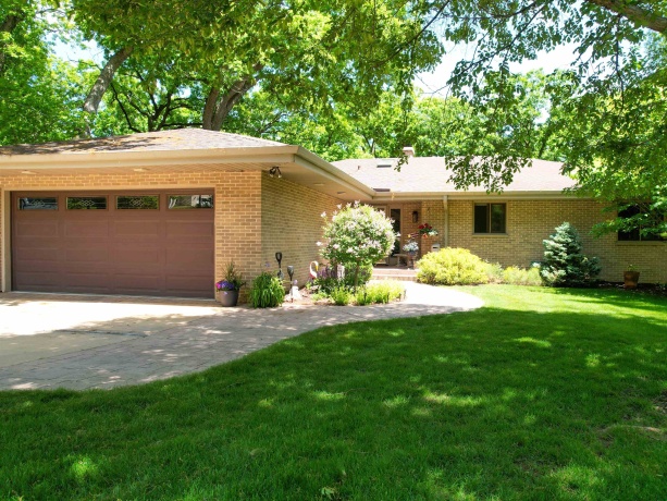 2107 Pow Wow, BELOIT, Wisconsin 53511, 4 Bedrooms Bedrooms, ,3 BathroomsBathrooms,House,For Sale,Pow Wow,202504499