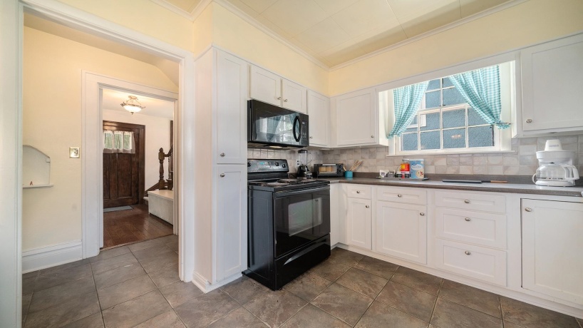 1218 Harlem, ROCKFORD, Illinois 61103, 3 Bedrooms Bedrooms, ,1 BathroomBathrooms,House,For Sale,Harlem,202504620