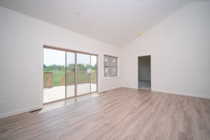 8579 Blue River, ROCKFORD, Illinois 61107, 3 Bedrooms Bedrooms, ,2 BathroomsBathrooms,House,For Sale,Blue River,202504628