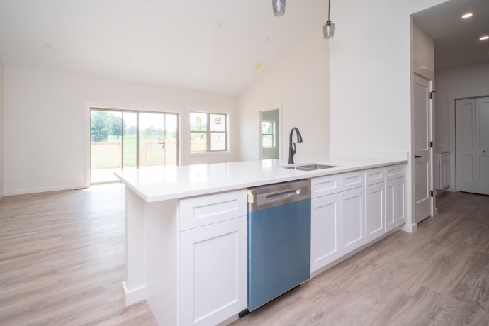 8579 Blue River, ROCKFORD, Illinois 61107, 3 Bedrooms Bedrooms, ,2 BathroomsBathrooms,House,For Sale,Blue River,202504628