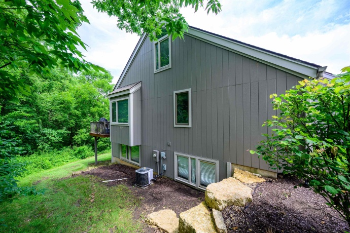 19 Cedar Bluff, GALENA, Illinois 61036, 3 Bedrooms Bedrooms, ,2 BathroomsBathrooms,Condominium,For Sale,Cedar Bluff,202504646