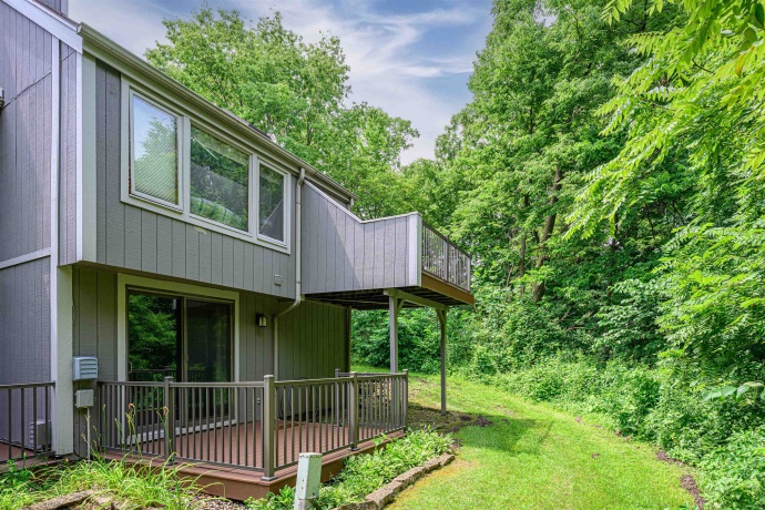 19 Cedar Bluff, GALENA, Illinois 61036, 3 Bedrooms Bedrooms, ,2 BathroomsBathrooms,Condominium,For Sale,Cedar Bluff,202504646