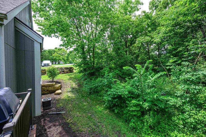 19 Cedar Bluff, GALENA, Illinois 61036, 3 Bedrooms Bedrooms, ,2 BathroomsBathrooms,Condominium,For Sale,Cedar Bluff,202504646