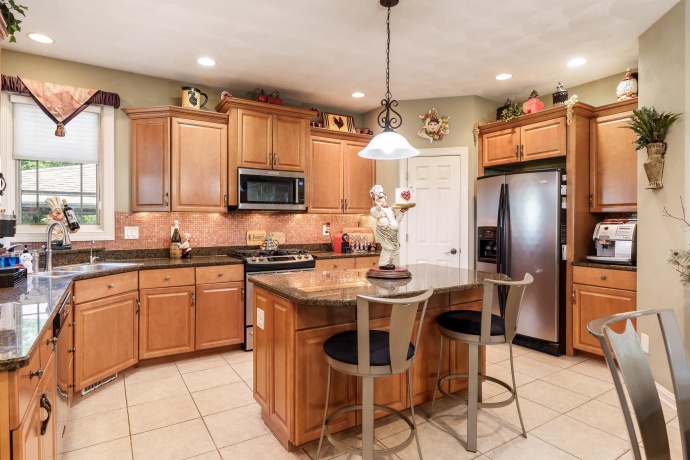 128 Titleist, POPLAR GROVE, Illinois 61065, 4 Bedrooms Bedrooms, ,4 BathroomsBathrooms,House,For Sale,Titleist,202504672