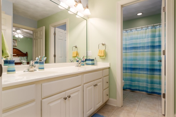 128 Titleist, POPLAR GROVE, Illinois 61065, 4 Bedrooms Bedrooms, ,4 BathroomsBathrooms,House,For Sale,Titleist,202504672