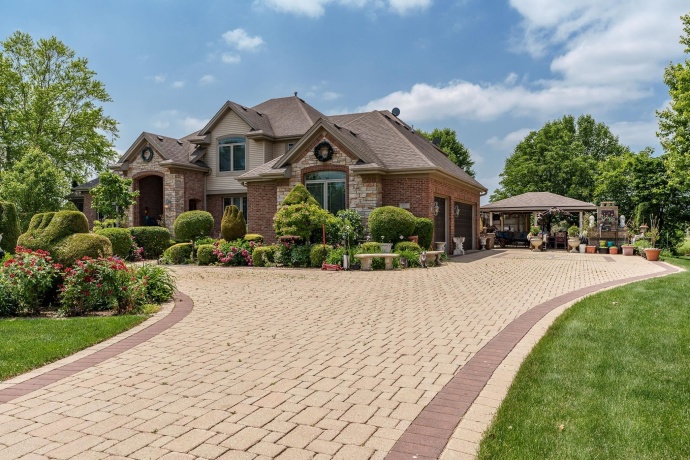 128 Titleist, POPLAR GROVE, Illinois 61065, 4 Bedrooms Bedrooms, ,4 BathroomsBathrooms,House,For Sale,Titleist,202504672