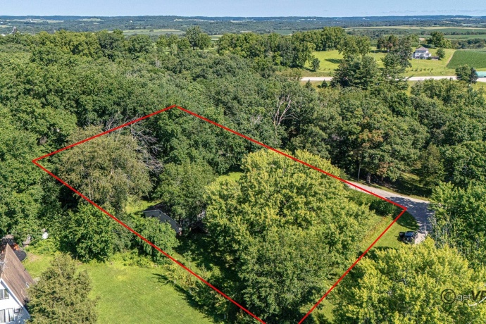 46 Oak Valley, ELIZABETH, Illinois 61028, 2 Bedrooms Bedrooms, ,1 BathroomBathrooms,House,For Sale,Oak Valley,202504687