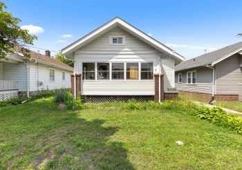 2305 4th, ROCKFORD, Illinois 61104, 2 Bedrooms Bedrooms, ,1 BathroomBathrooms,House,For Sale,4th,202504707