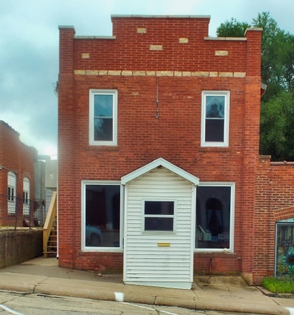 206 Market, MOUNT CARROLL, Illinois 61053, 2 Bedrooms Bedrooms, ,1 BathroomBathrooms,House,For Sale,Market,202504722