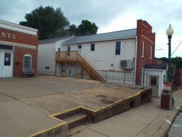 206 Market, MOUNT CARROLL, Illinois 61053, 2 Bedrooms Bedrooms, ,1 BathroomBathrooms,House,For Sale,Market,202504722