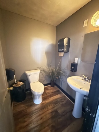 206 Market, MOUNT CARROLL, Illinois 61053, 2 Bedrooms Bedrooms, ,1 BathroomBathrooms,House,For Sale,Market,202504722