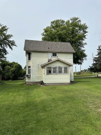 206 VIADUCT, SAVANNA, Illinois 61074, 3 Bedrooms Bedrooms, ,1 BathroomBathrooms,House,For Sale,VIADUCT,202504730