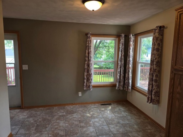 5563 Stockton, ROCKFORD, Illinois 61109, 3 Bedrooms Bedrooms, ,2 BathroomsBathrooms,House,For Sale,Stockton,202504738