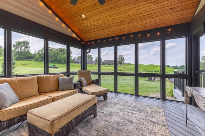 6 Hickory, GALENA, Illinois 61036, 4 Bedrooms Bedrooms, ,3 BathroomsBathrooms,House,For Sale,Hickory,202504765