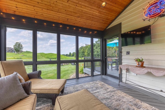 6 Hickory, GALENA, Illinois 61036, 4 Bedrooms Bedrooms, ,3 BathroomsBathrooms,House,For Sale,Hickory,202504765