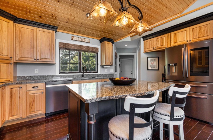 6 Hickory, GALENA, Illinois 61036, 4 Bedrooms Bedrooms, ,3 BathroomsBathrooms,House,For Sale,Hickory,202504765