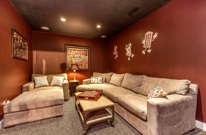 6 Hickory, GALENA, Illinois 61036, 4 Bedrooms Bedrooms, ,3 BathroomsBathrooms,House,For Sale,Hickory,202504765