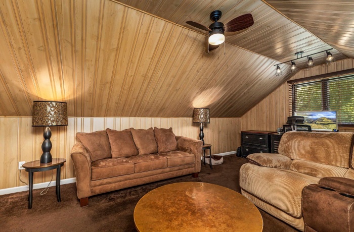 6 Hickory, GALENA, Illinois 61036, 4 Bedrooms Bedrooms, ,3 BathroomsBathrooms,House,For Sale,Hickory,202504765