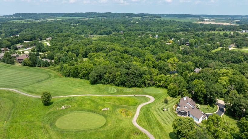 6 Hickory, GALENA, Illinois 61036, 4 Bedrooms Bedrooms, ,3 BathroomsBathrooms,House,For Sale,Hickory,202504765