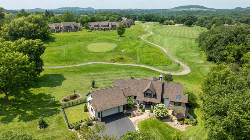 6 Hickory, GALENA, Illinois 61036, 4 Bedrooms Bedrooms, ,3 BathroomsBathrooms,House,For Sale,Hickory,202504765