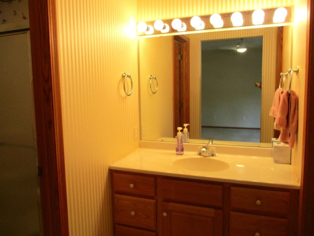 714 Seminole, FREEPORT, Illinois 61032, 4 Bedrooms Bedrooms, ,3 BathroomsBathrooms,Condominium,For Sale,Seminole,202504788