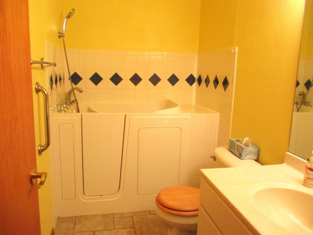 714 Seminole, FREEPORT, Illinois 61032, 4 Bedrooms Bedrooms, ,3 BathroomsBathrooms,Condominium,For Sale,Seminole,202504788