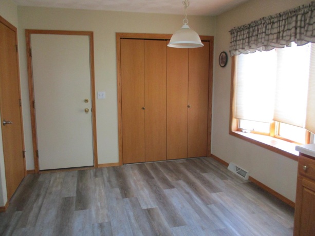 714 Seminole, FREEPORT, Illinois 61032, 4 Bedrooms Bedrooms, ,3 BathroomsBathrooms,Condominium,For Sale,Seminole,202504788