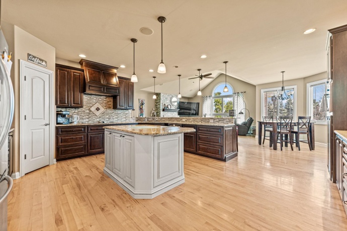 5591 River Run, BELVIDERE, Illinois 61008, 5 Bedrooms Bedrooms, ,3 BathroomsBathrooms,House,For Sale,River Run,202504381