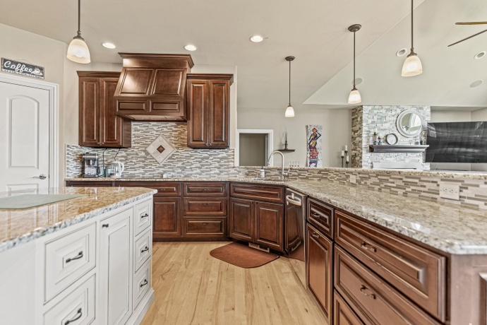 5591 River Run, BELVIDERE, Illinois 61008, 5 Bedrooms Bedrooms, ,3 BathroomsBathrooms,House,For Sale,River Run,202504381