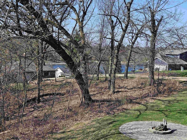 1-150R Perry, LAKE CARROLL, Illinois 61046, 3 Bedrooms Bedrooms, ,3 BathroomsBathrooms,House,For Sale,Perry,202504835