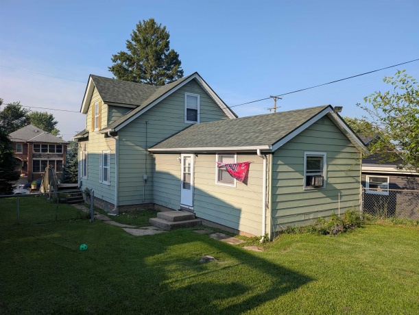 2208 13, ROCKFORD, Illinois 61104, 3 Bedrooms Bedrooms, ,1 BathroomBathrooms,House,For Sale,13,202504850