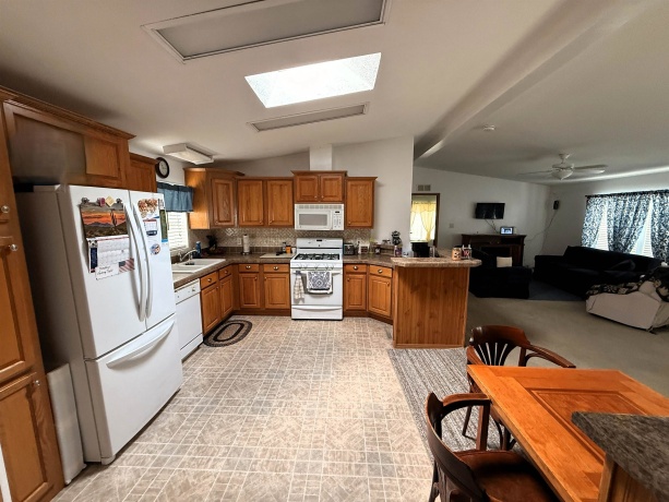 278 Fox, BELVIDERE, Illinois 61008, 3 Bedrooms Bedrooms, ,2 BathroomsBathrooms,House,For Sale,Fox,202504856