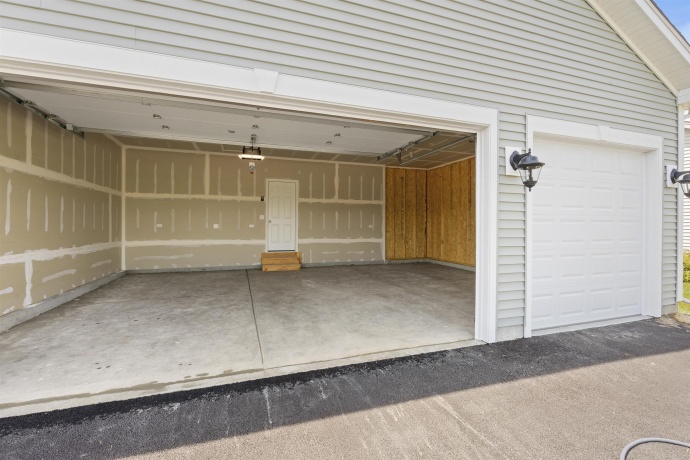 206 Cress Creek, POPLAR GROVE, Illinois 61065, 2 Bedrooms Bedrooms, ,2 BathroomsBathrooms,House,For Sale,Cress Creek,202504883