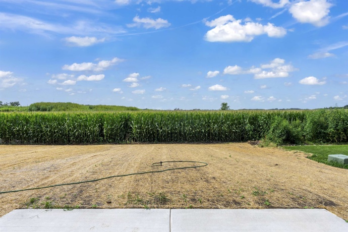 206 Cress Creek, POPLAR GROVE, Illinois 61065, 2 Bedrooms Bedrooms, ,2 BathroomsBathrooms,House,For Sale,Cress Creek,202504883