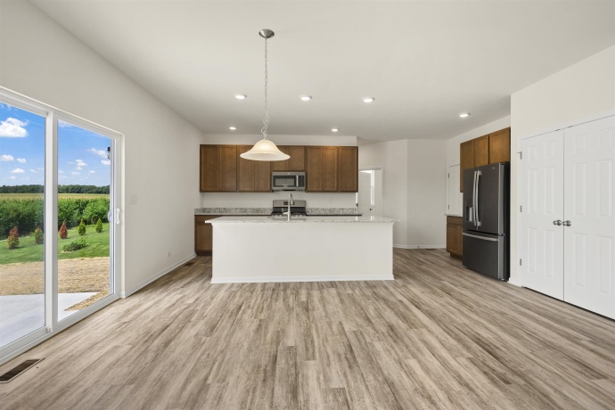 206 Cress Creek, POPLAR GROVE, Illinois 61065, 2 Bedrooms Bedrooms, ,2 BathroomsBathrooms,House,For Sale,Cress Creek,202504883