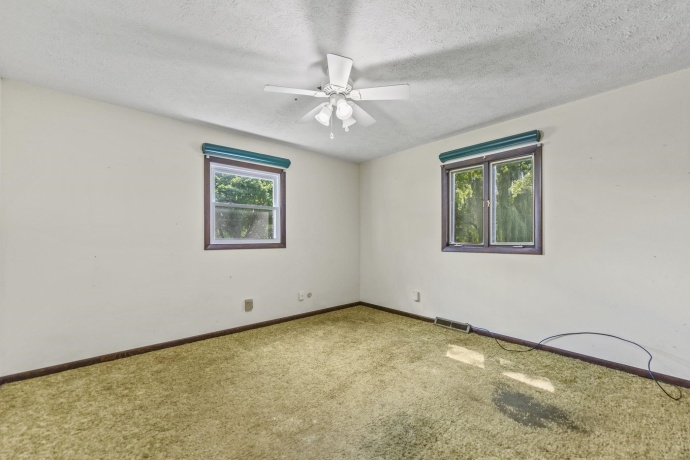 8231 Highview, WINNEBAGO, Illinois 61088, 3 Bedrooms Bedrooms, ,2 BathroomsBathrooms,House,For Sale,Highview,202504903